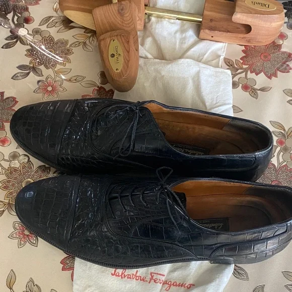 Salvatore Ferragamo Crocodile Pattern Black Oxfords Salvatore Ferragamo Black Crocodile Cap Toe Oxford Dress  main image 3
